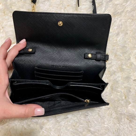 Michael Kors chain wallet/crossbody - Picture 2 of 2
